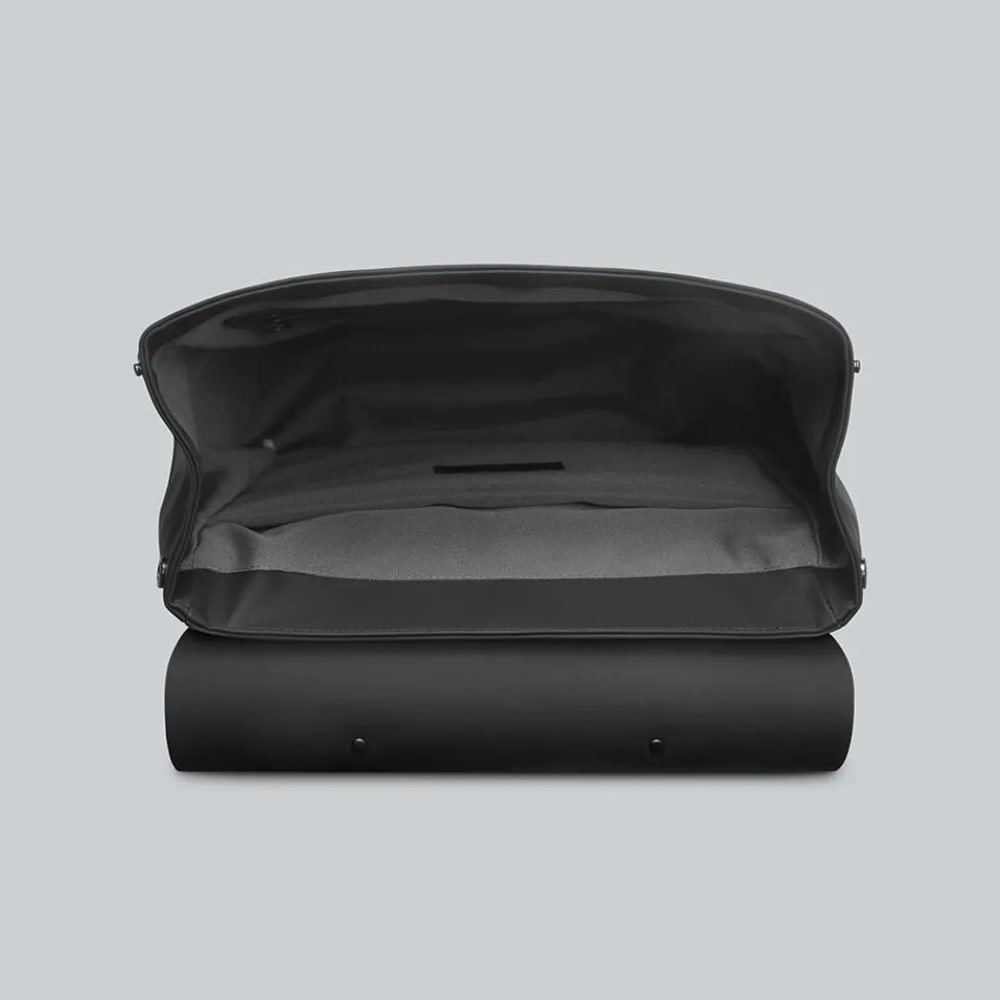 Picture of Apple MacBook Pro 16\" 2019  | Gaston Luga SPLÄSH 2.0 16" Premium Waterproof Eco Material Backpack 20L (Black)